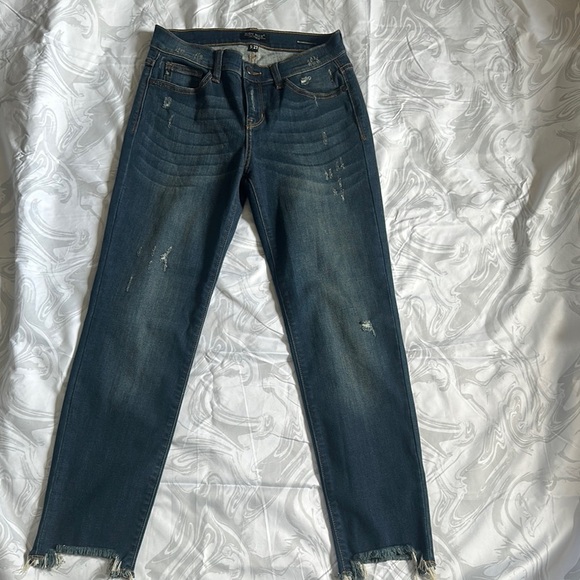 Judy Blue Blue Straight Leg Jeans with Distressed Hem - Picture 1 of 9